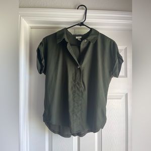 Universal Thread button up